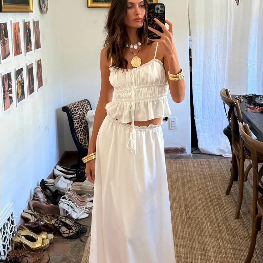 12th Tribe White Dahlia Skirt - Picture 2 of 5